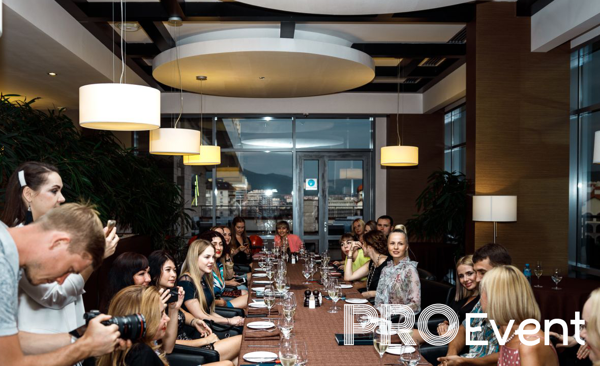 Закрытый ужин с Реджиной МИР на восьмом этаже в ресторане Гранд Отеля "Кемпински" от издания "Человек Дела". Фотоотчет